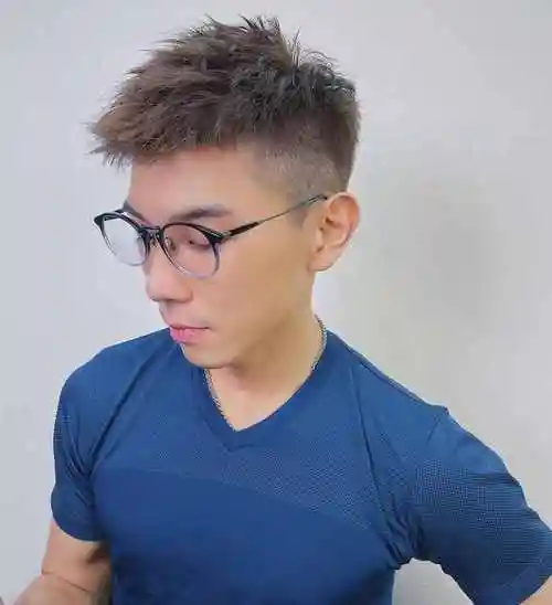 飞机头适合什么脸型(飞机头是什么样的发型)_环球信息网