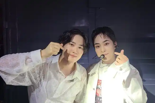 金珉锡[超话]##xiumin##suho##exo##weareoneexo##adexkpopsuper