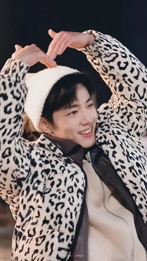 战出道七周年快乐#肖战,从19年认识你我就知道小飞侠是我一辈子的名字