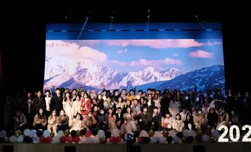 瑞安中学国际部2024年招生简章学费108万一年