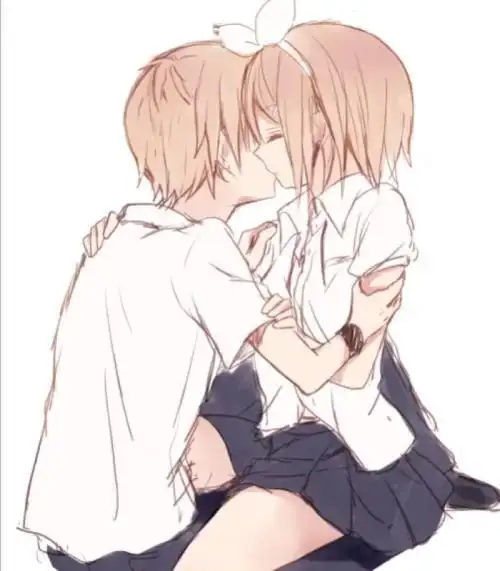 亲密时亲吻对方的脖子情侣在亲密时可以亲吻对方的颈部,因为人的颈部