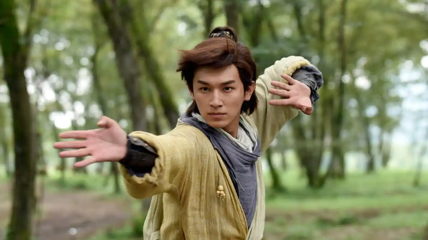 射雕英雄传隐藏着一位绝顶高手,武功力压王重阳,可惜为情自杀!