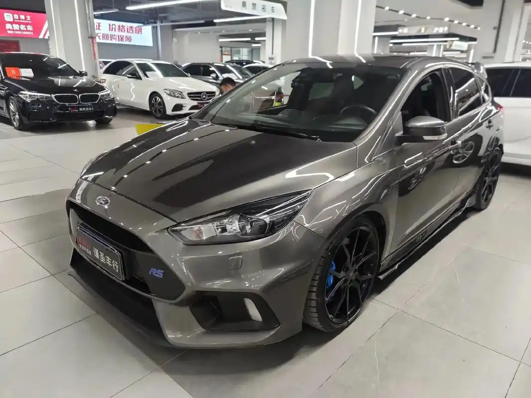 16年福特福克斯rs 赛道版,4.