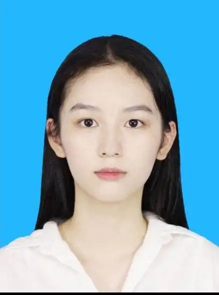 周也花六块钱在街边小店搞定的毕业照比普通人精修照还漂亮