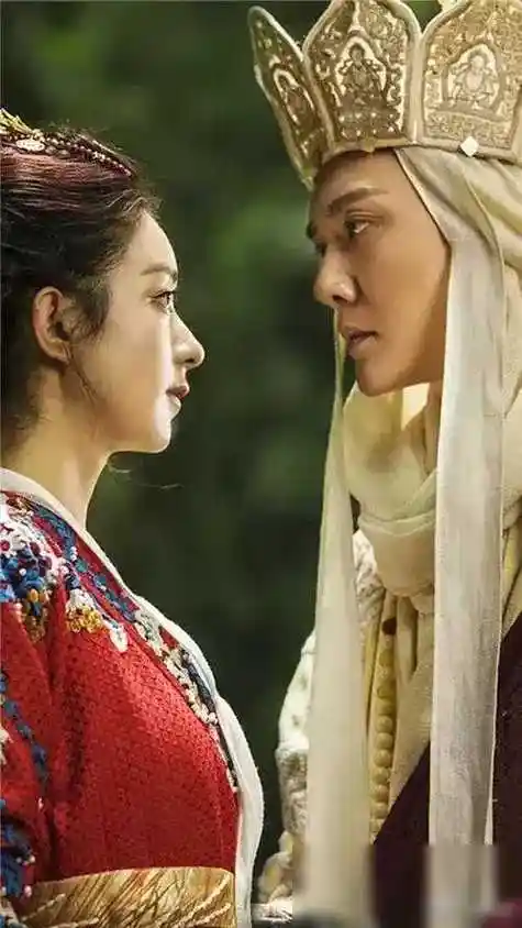 赵丽颖选冯绍峰是经过精挑细选的经济方面在圈子里也是数的着的