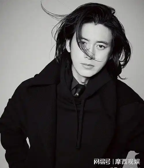 9位留长发也很帅的韩国男演员 谁的视觉效果最亮眼