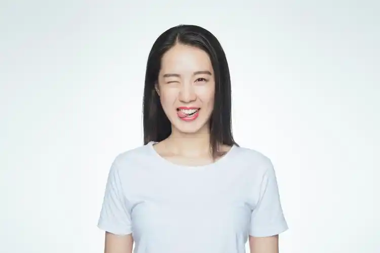 徐冉 作品《孤独六讲》片段