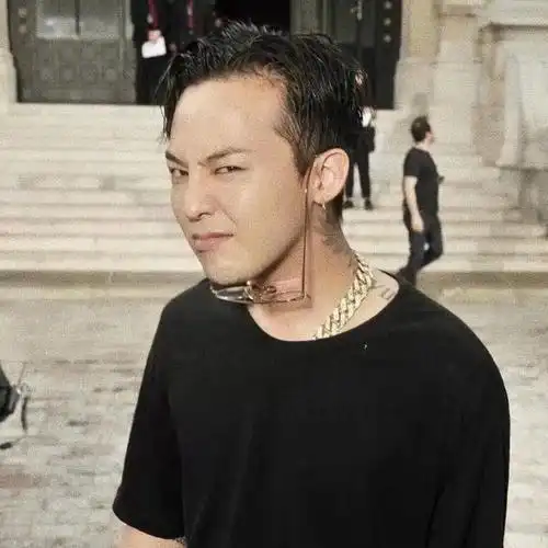 权志龙头像第266期