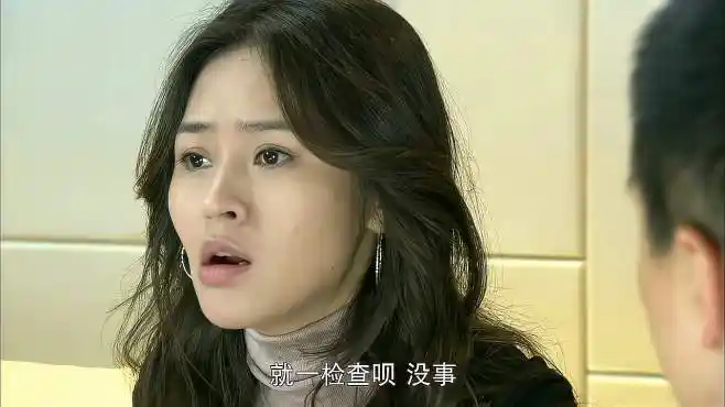 门第:小贝独自去医院,结果碰到马小龙,真是缘分