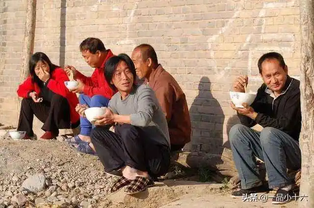 在农村如果丈夫外出为啥老婆要在大门口放一个空碗