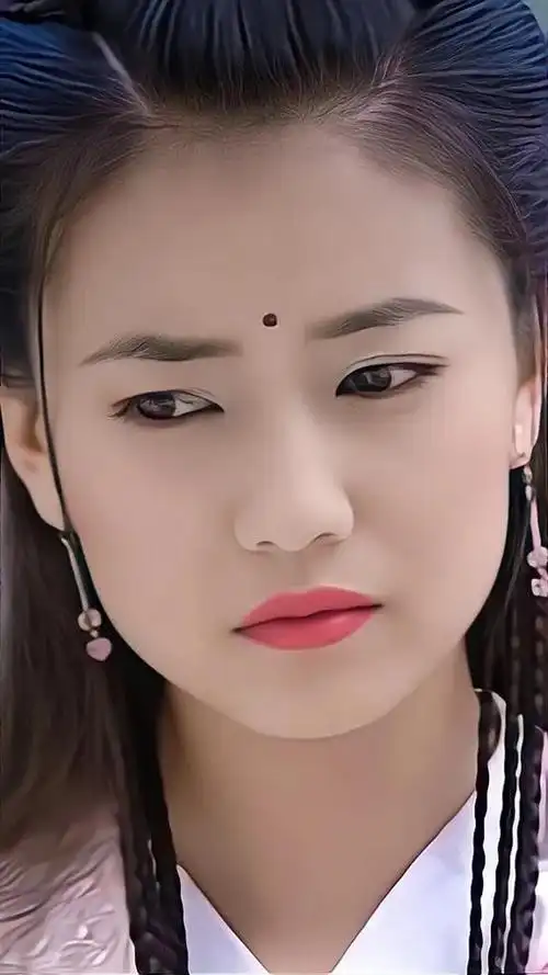 倚天后传:周芷若有十子,两个是宋青书的,八个是张无忌的