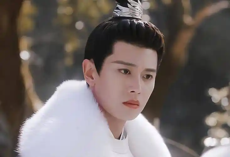 妆造拉胯,原声台词太出戏,这一次,任嘉伦的古装滤镜,不管用了