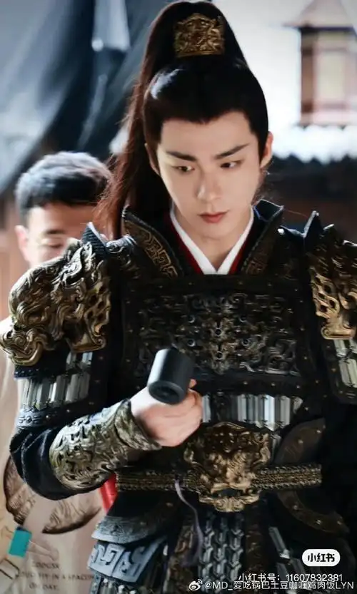 刘宇宁新剧开拍之后的第几套衣服,数不过来完全数不过来,每一套造型都