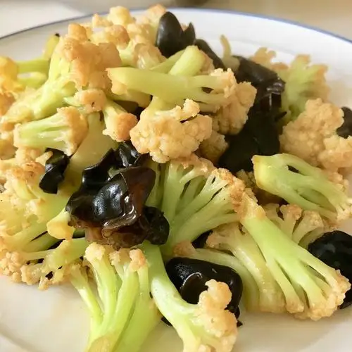 snowomen做的花菜炒木耳