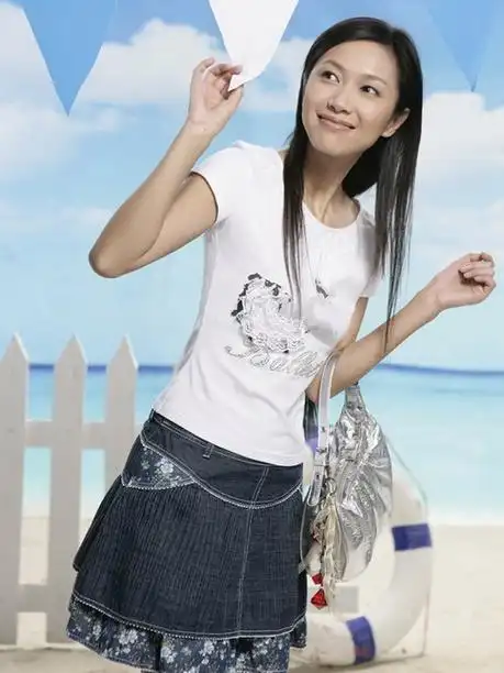 徐静蕾清凉夏装写真