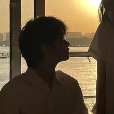 真人甜美恩爱情侣头像一对二张