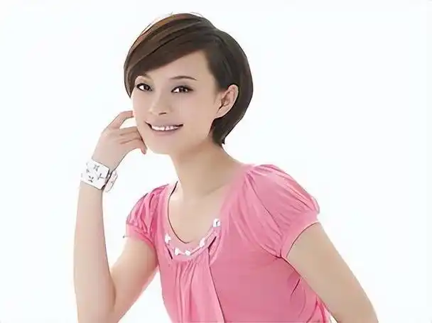 她是中国影视界的一颗耀眼明星,也是一位成功的女企业家.