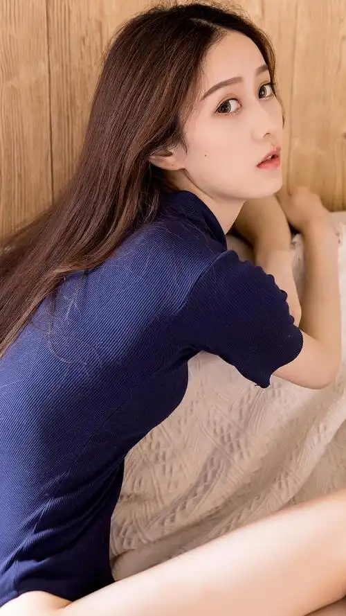 宅男女神气质美女手机壁纸图片