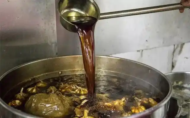 百年老卤水300万都不卖?卤水放得越久越吃香,为啥不会变质?
