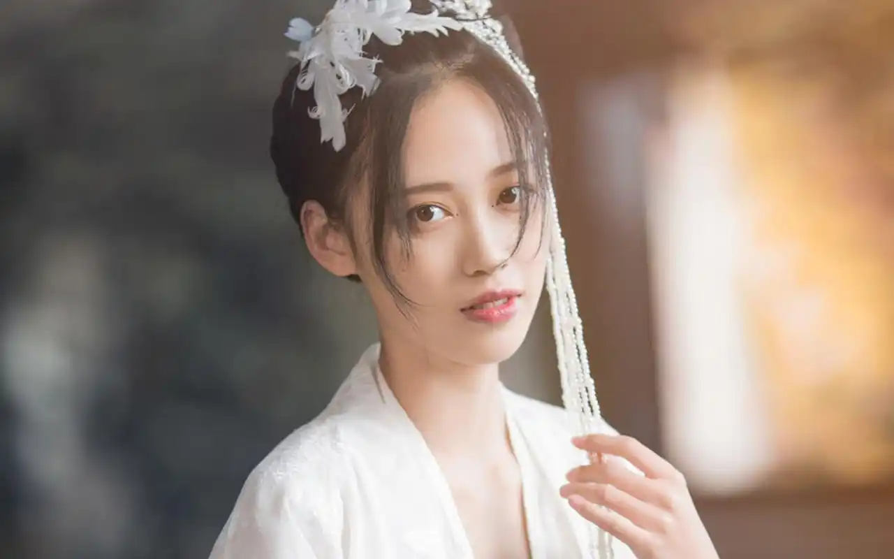 古风汉服气质美女写真图片桌面壁纸