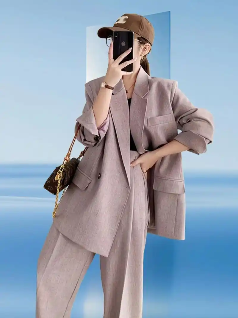 2024 春装新款,显瘦休闲西装外套与垂感不易皱阔腿裤的完美搭配!