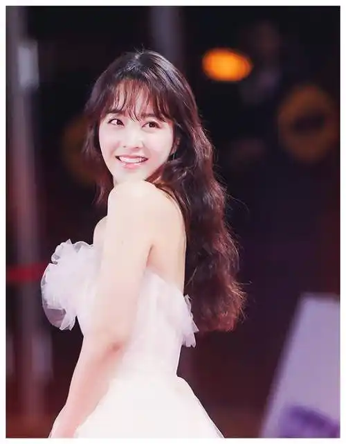 女神魅力画卷魅力无限朴宝英镜头下