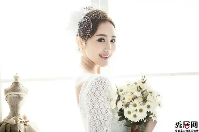 拍单人婚纱照时怎么摆姿势 新娘单人婚纱照姿势大全图集欣赏