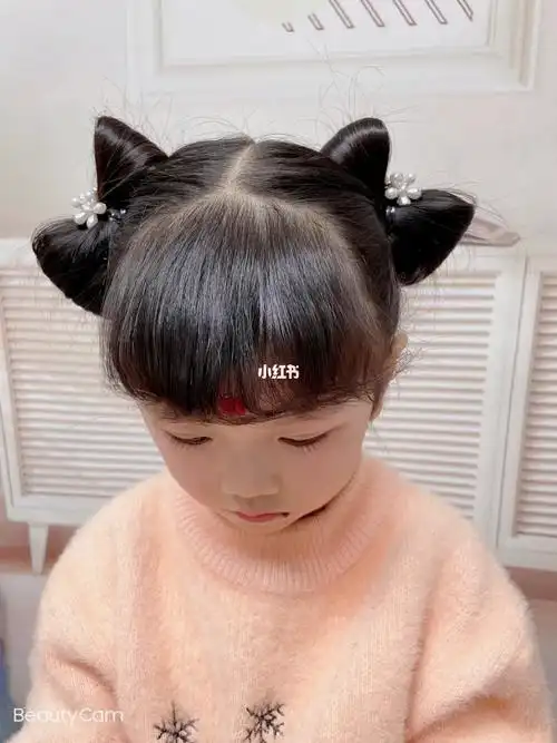 自带蝴蝶结发型小可爱这样扎太好看了