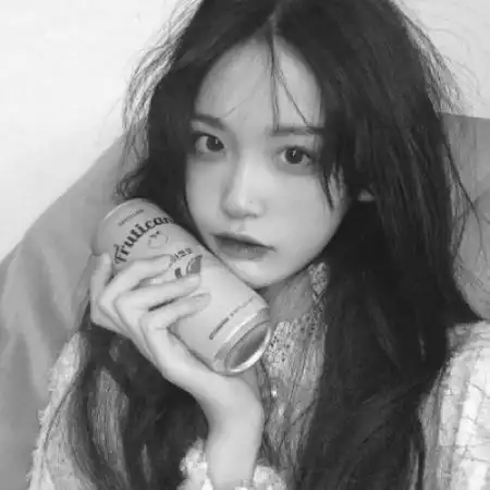 黑色头像女伤感学会享受挫折与失去