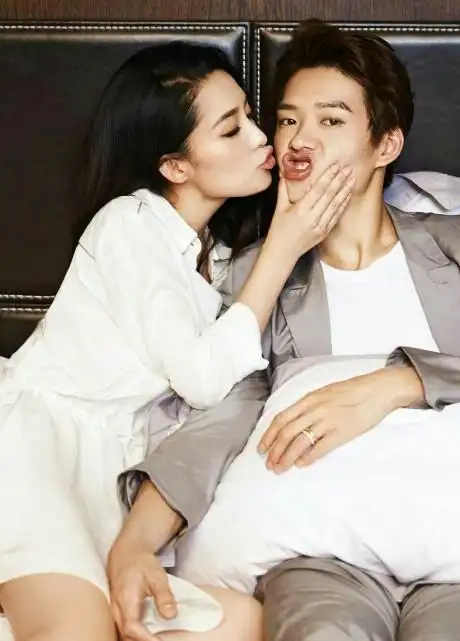 李沁真正的男朋友是谁叫什么?李沁感情生活最新消息男友是邓伦吗?