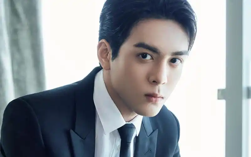 曾舜晞沉稳帅气写真图片桌面壁纸