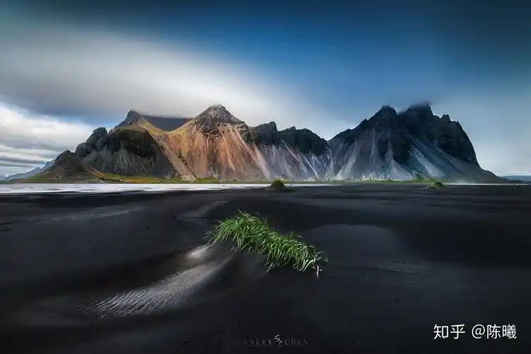 强化细节对比,提亮,增加饱和度等方式.