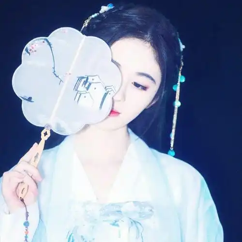 2018年12月5日 22:43   关注  鞠婧祎 古风头像 古风女头 新调色