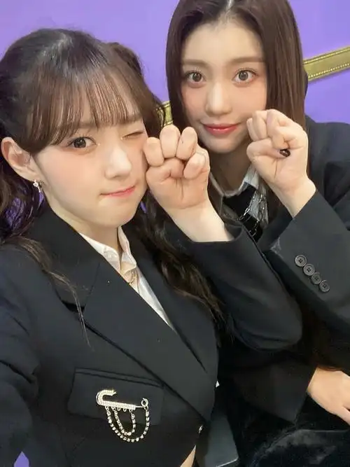 收集很有ppl感的女团cp图