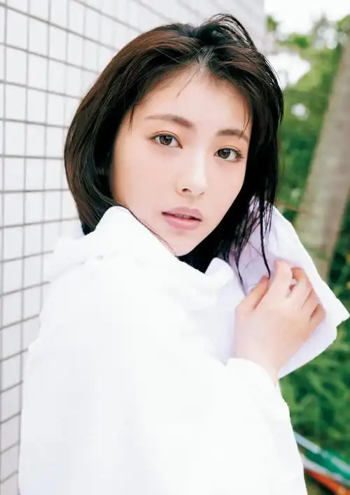 花钱找人女孩未成年,王思聪躺枪