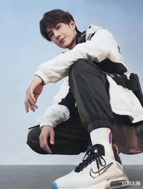 5月25日从h&m风波发酵以来,黄轩率先和h&m解约,宋茜紧随其后,表明自己