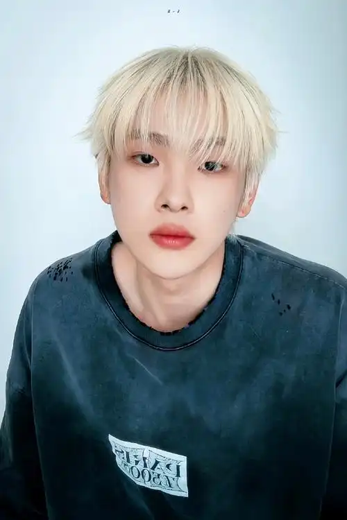 周震南love&desire演唱会