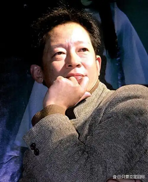 庆功宴上,出现了一位我们许久未见的演员王志文,让人不禁感叹时光荏苒