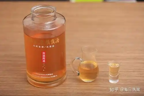 当归泡酒喝有什么功效和禁忌当归泡酒配方大全