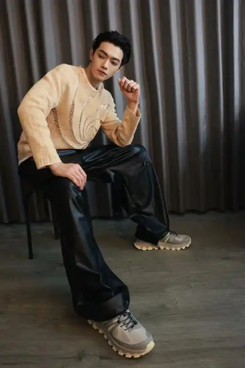 许凯#们许凯嗖嗖真是不浪费每一次行程