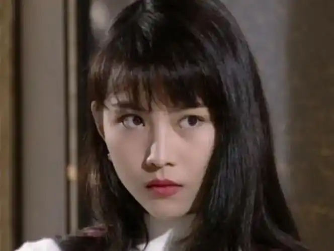 "紫霞仙子"朱茵又矮又黑算不算大美人?看她和黎姿合照就有答案