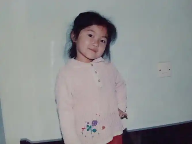 陈璀:我的好友钟娱参加了"我小时候"照片评比活动,快帮我去支持她吧!