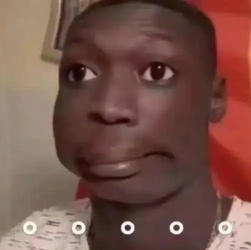 求这个黑人小哥的表情包