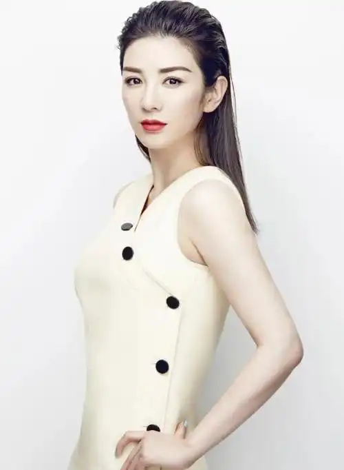 黄奕个人资料简历