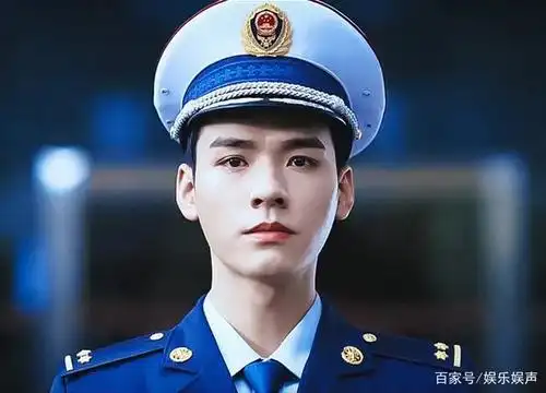 《你好,火焰蓝》开播,龚俊新形象亮相,军装造型太帅了