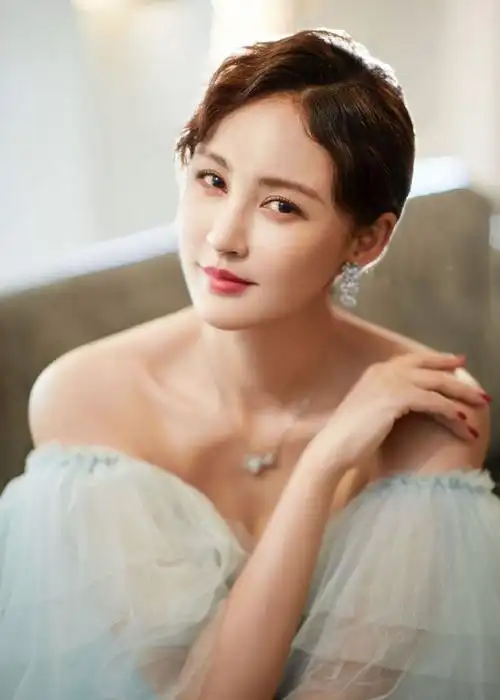 张歆艺感谢大家对我不是潘金莲的支持