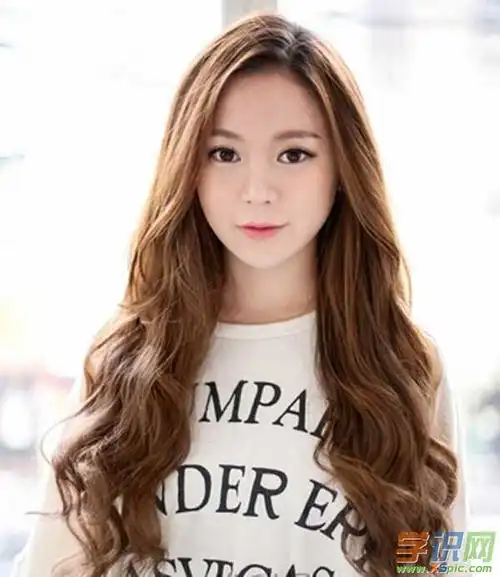 适合瓜子脸的长发发型图片 瓜子脸适合什么长发发型