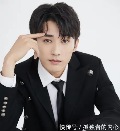 大火|欢瑞男艺人到了30岁就会大火,这次也该轮到刘学义了吧!