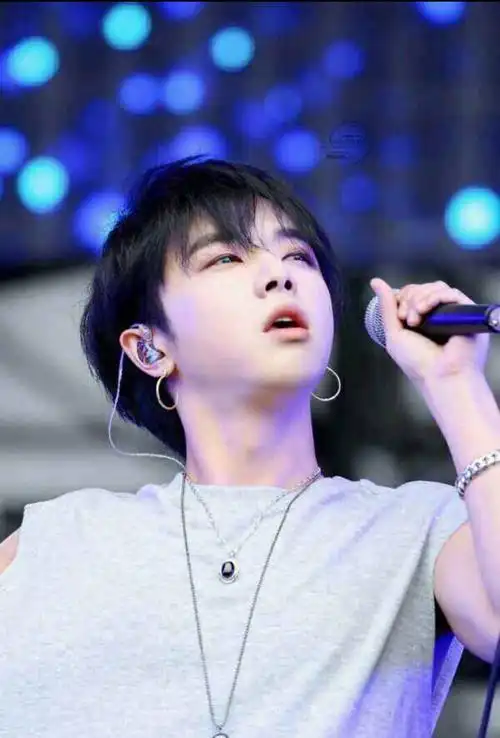 [华晨宇水仙剧] 《七重逆境》第二章 须--7 abo 飒飒的回忆