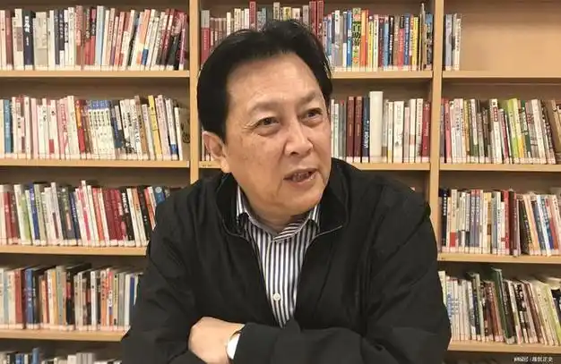 北京时间11月13日下午著名演员唐国强传来最新消息